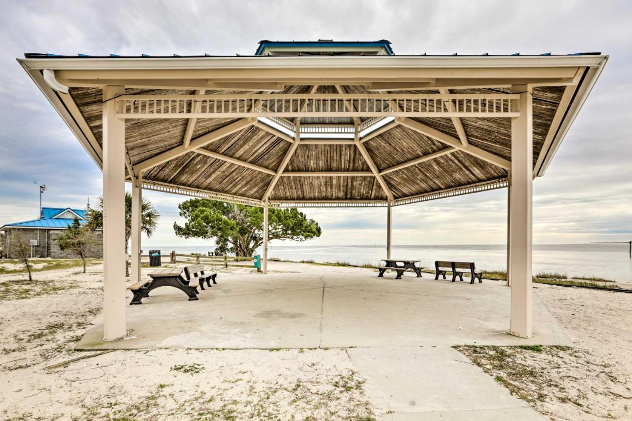 Waterfront Escape With Balcony On Shell Point Beach! Panacea 外观 照片
